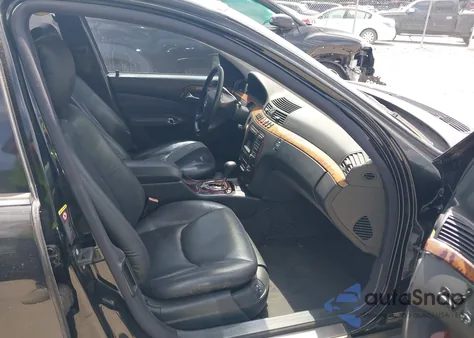 2001 Mercedes-Benz S 500 z USA, uszkodzony, nr VIN WDBNG75J71A193818